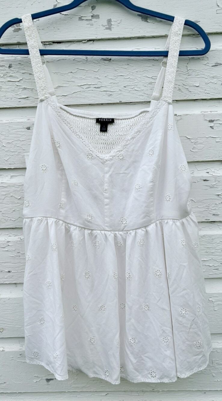 Torrid 1 Cami Tank Top White Challis Babydoll Eyelet Lace Ruched Back Plus 1X